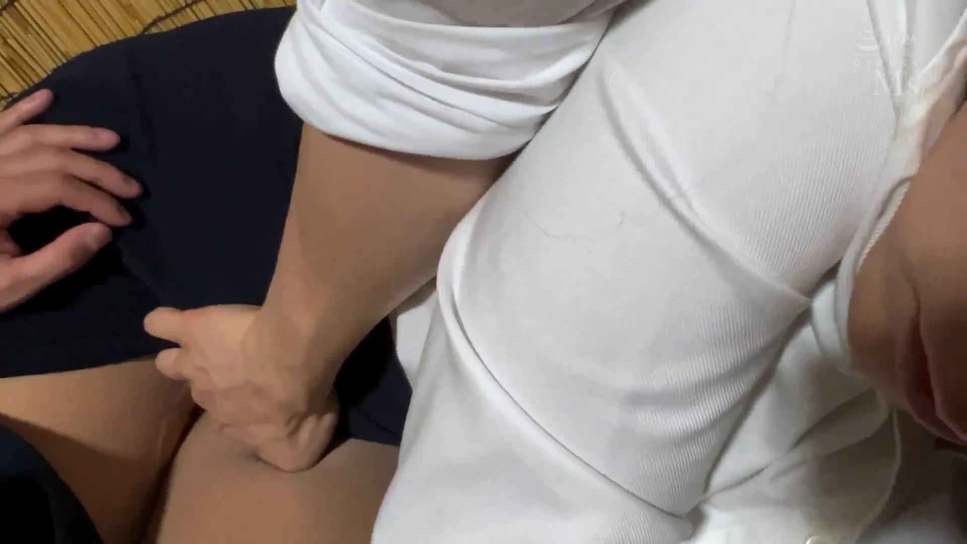 新歡時在我們公司的隱藏大胸部的局部阿姨喝醉後，衝動地親吻了她，完全觸動了她，於是我們和同事們一起玩到早上10次生肉射擊派對 本真友里 - AV大平台 - 中文字幕，成人影片，AV，國產，線上看