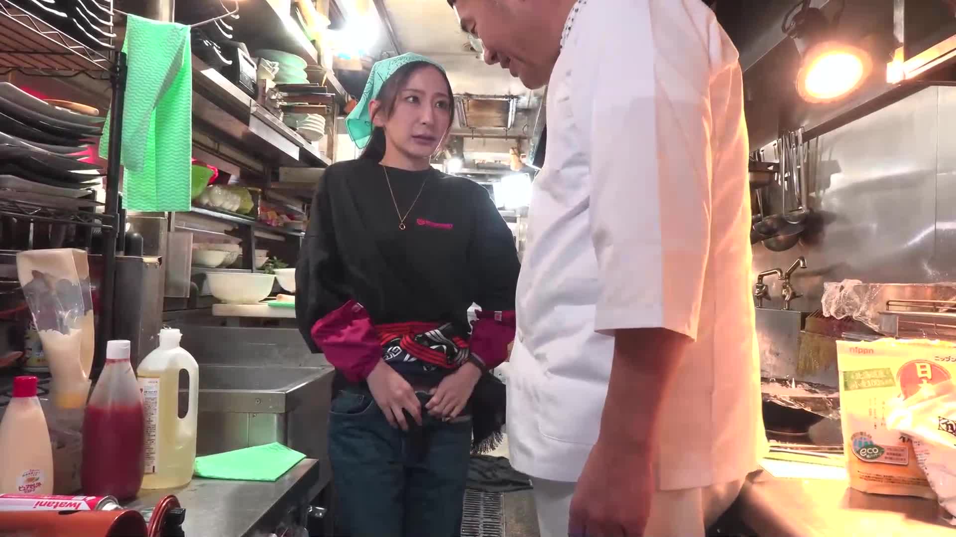 A huge line of beautiful Chinese sisters, a huge gal, is waving their arms, and has sex with Chinese everyday life in the city! - AV大平台-Chinese Subtitles, Adult Films, AV, China, Online Streaming