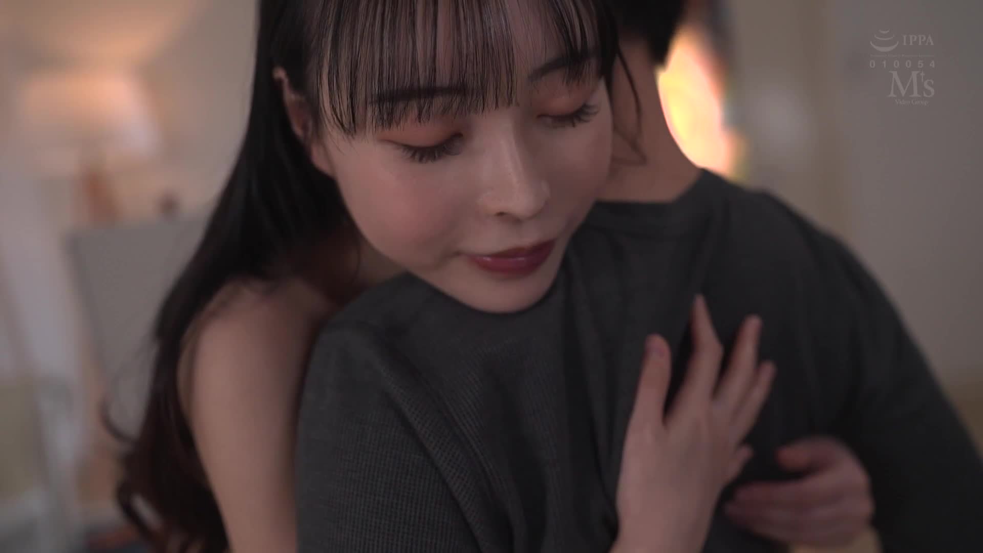 Maki Izumi is a nude model exhibitionist lady who shows her pussy only to me while she&#039;s drawing, and smiles at me even though she&#039;s next to her. - AV大平台-Chinese Subtitles, Adult Films, AV, China, Online Streaming