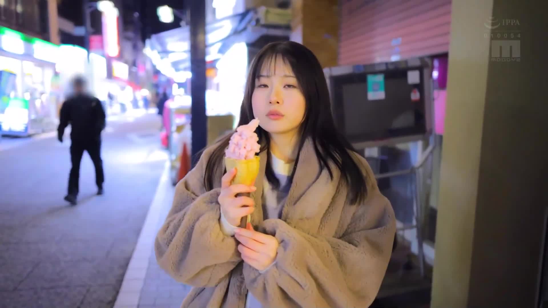 I want to protect it. This smile and pure white, plump F-cup body, 100 points in body, 150 points in smiles, 200 points in personality! ! Active female college student debuts in AV Sakuraba Momona - AV大平台-Chinese Subtitles, Adult Films, AV, China, Online Streaming
