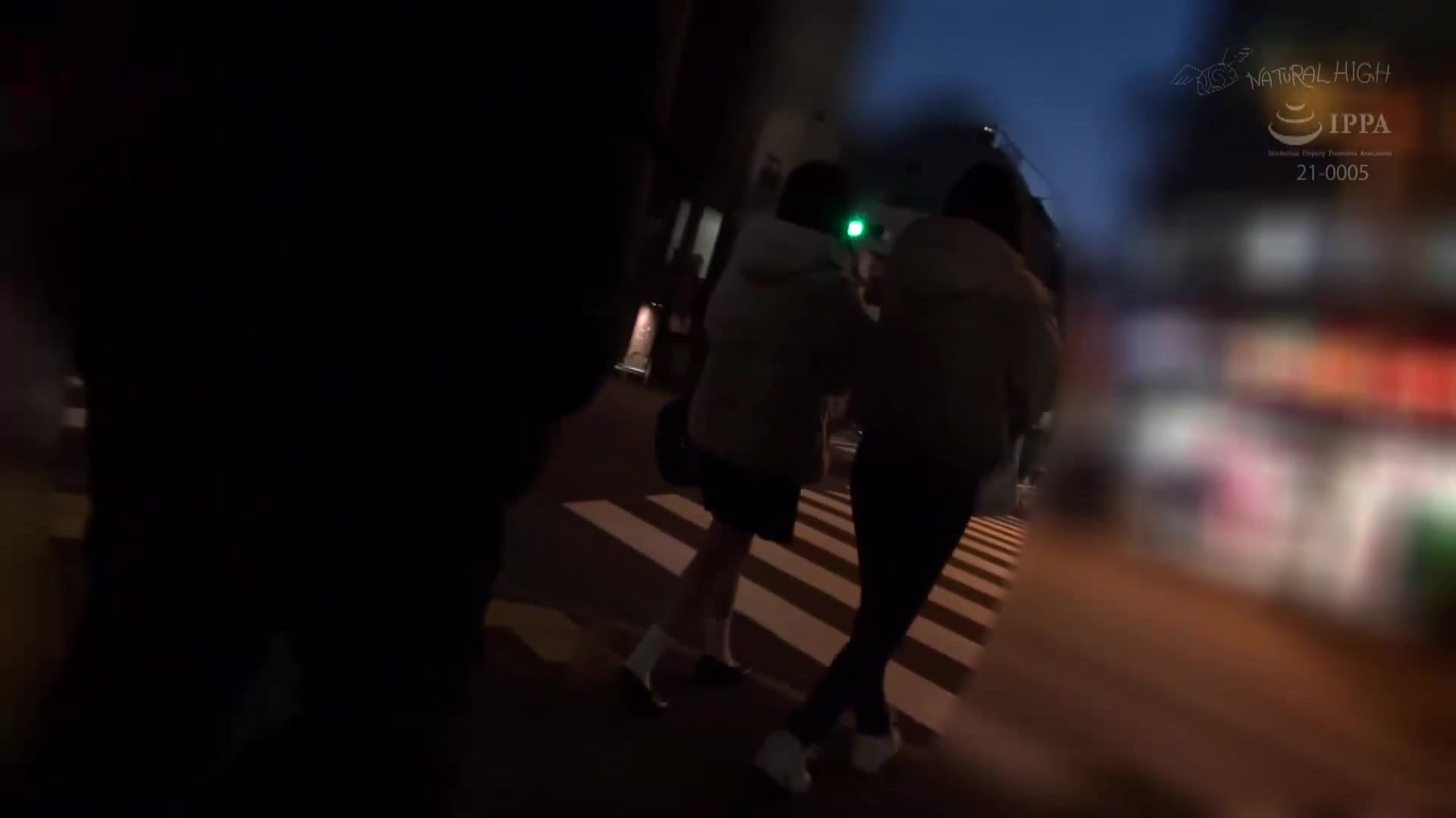 Mother offers her anus to protect her daughter from intruders, but... she also gets involved and her daughter has her worst ass hole opens 4P 2 - AV大平台-Chinese Subtitles, Adult Films, AV, China, Online Streaming