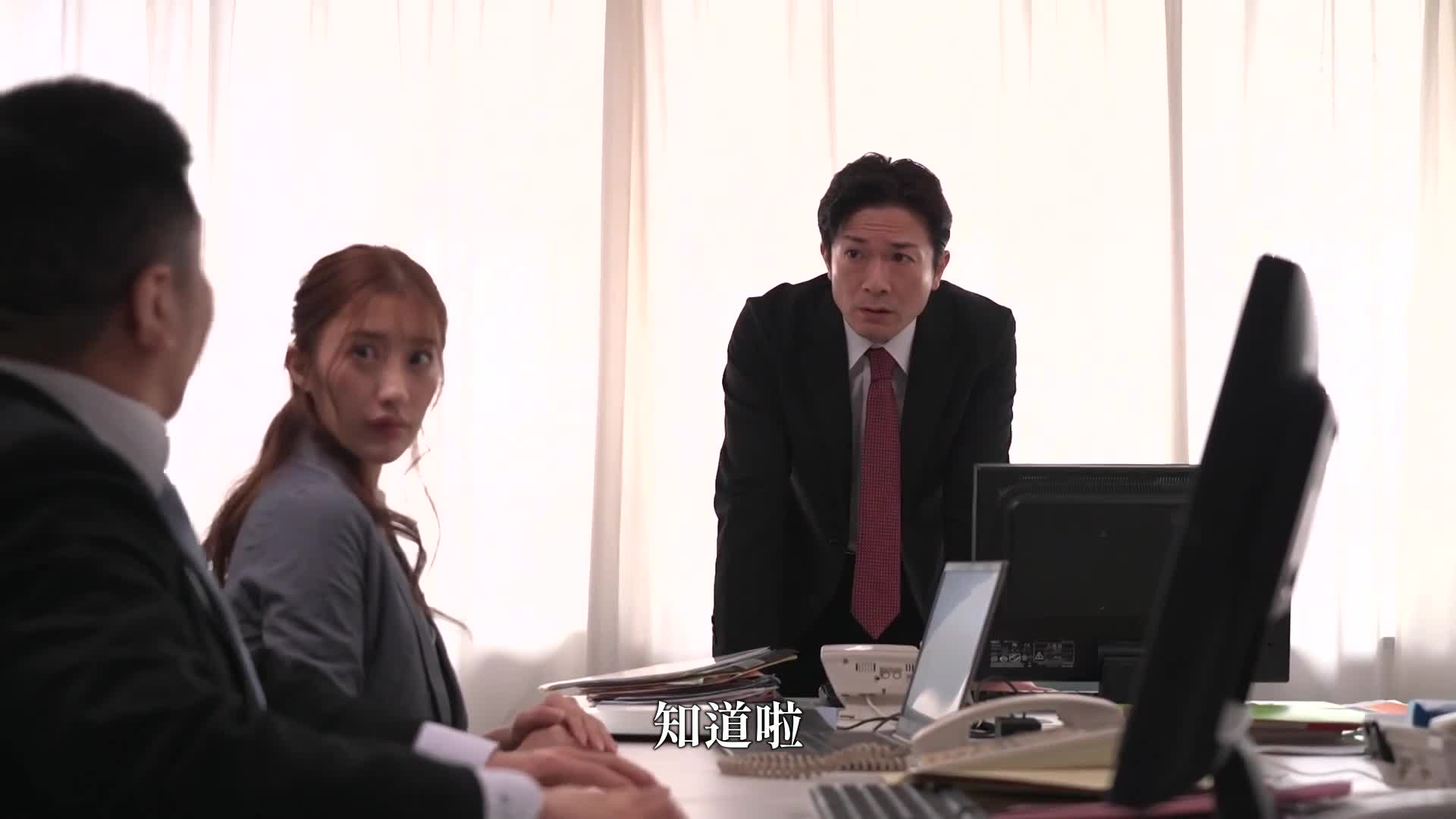 I&#039;ll introduce you to my obscene girlfriend. A man who rapes the most beautiful woman in the company and threatens her, pretends to be her Hoshimiya Kazuka - AV大平台-Chinese Subtitles, Adult Films, AV, China, Online Streaming