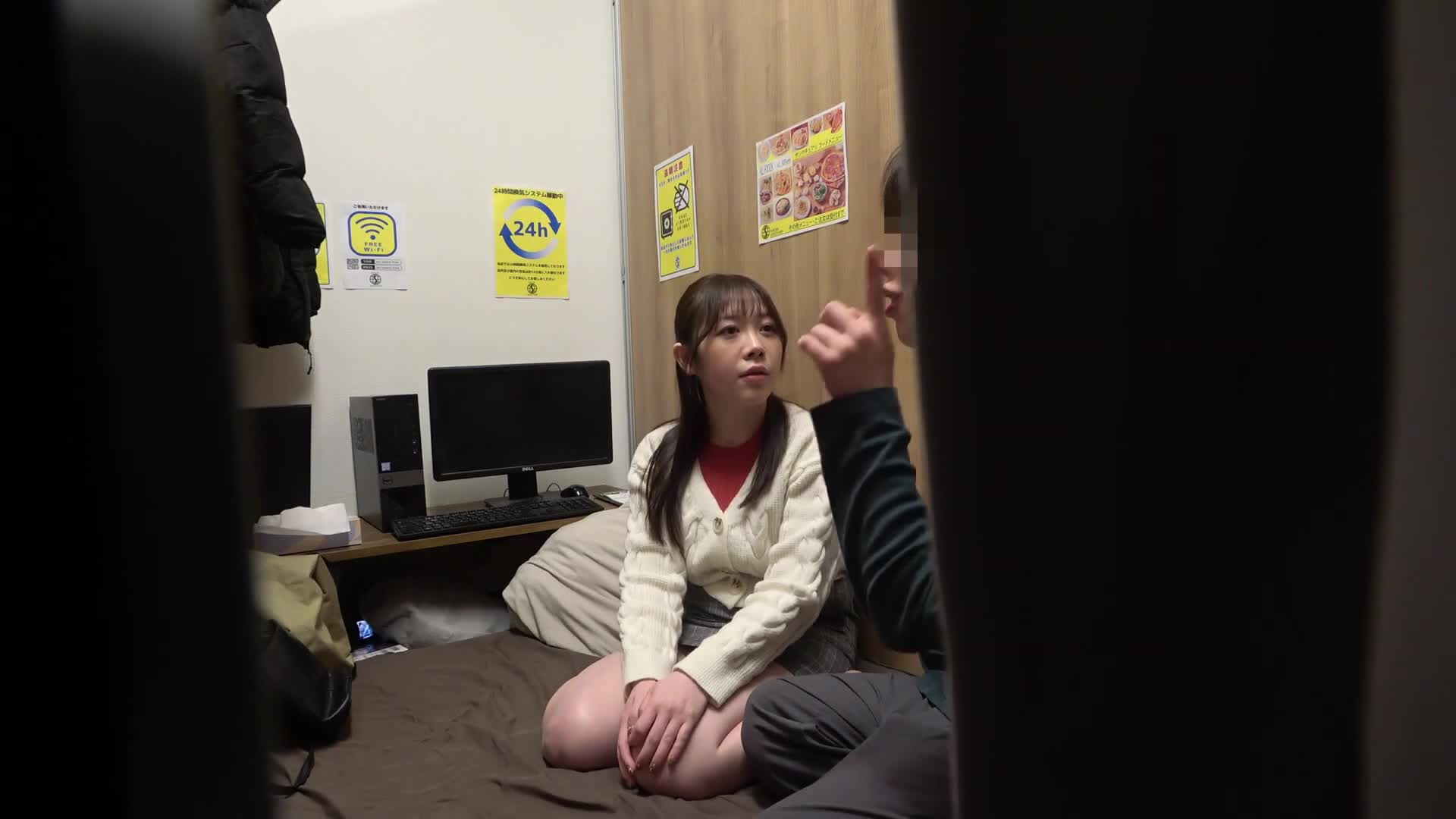 The number of women who are using Net Cafe to save time as a father is rapidly increasing! Women who earn money efficiently... Thoroughly investigate the actual situation! - AV大平台-Chinese Subtitles, Adult Films, AV, China, Online Streaming