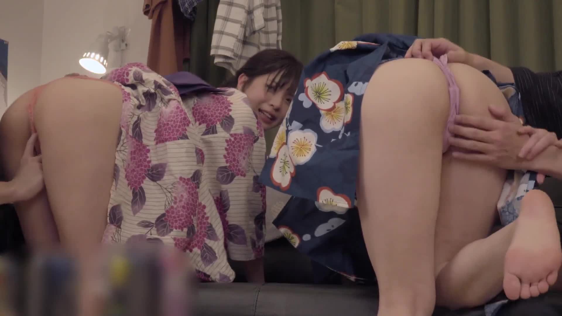 After the festival, he drinks at home with a girl in a yukata and has fun! Even if you attack me because your panty shots are so erotic, will you forgive me just for today? - AV大平台-Chinese Subtitles, Adult Films, AV, China, Online Streaming