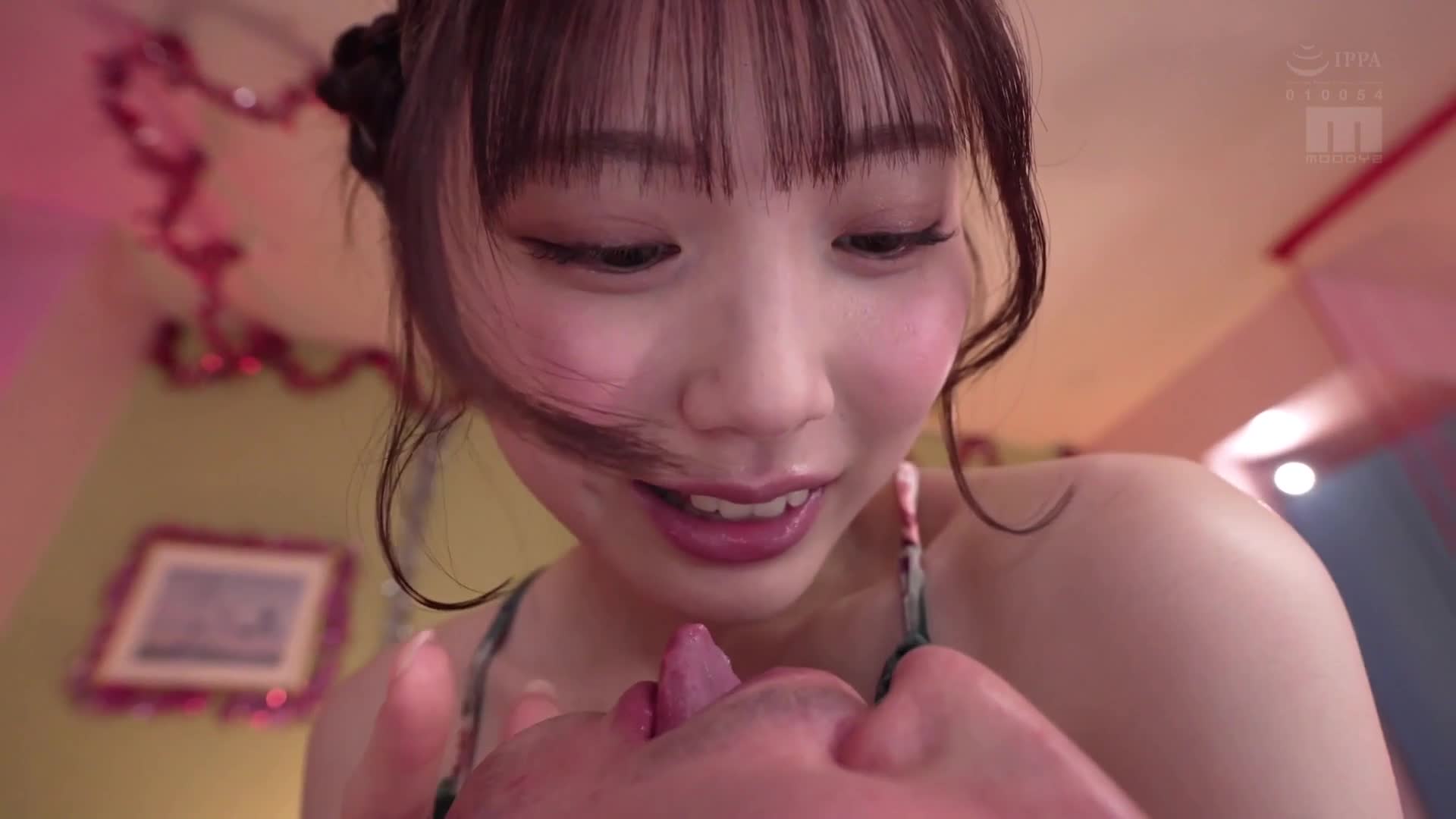 如果你真的喜欢澪的话...就把唾液、淫汁、尿液、潮水全部都喝下去吧。沉溺在兴奋的汁液中，完全迷恋着。石川澪 - AV大平台-中文字幕,成人影片,AV,国产,线上看