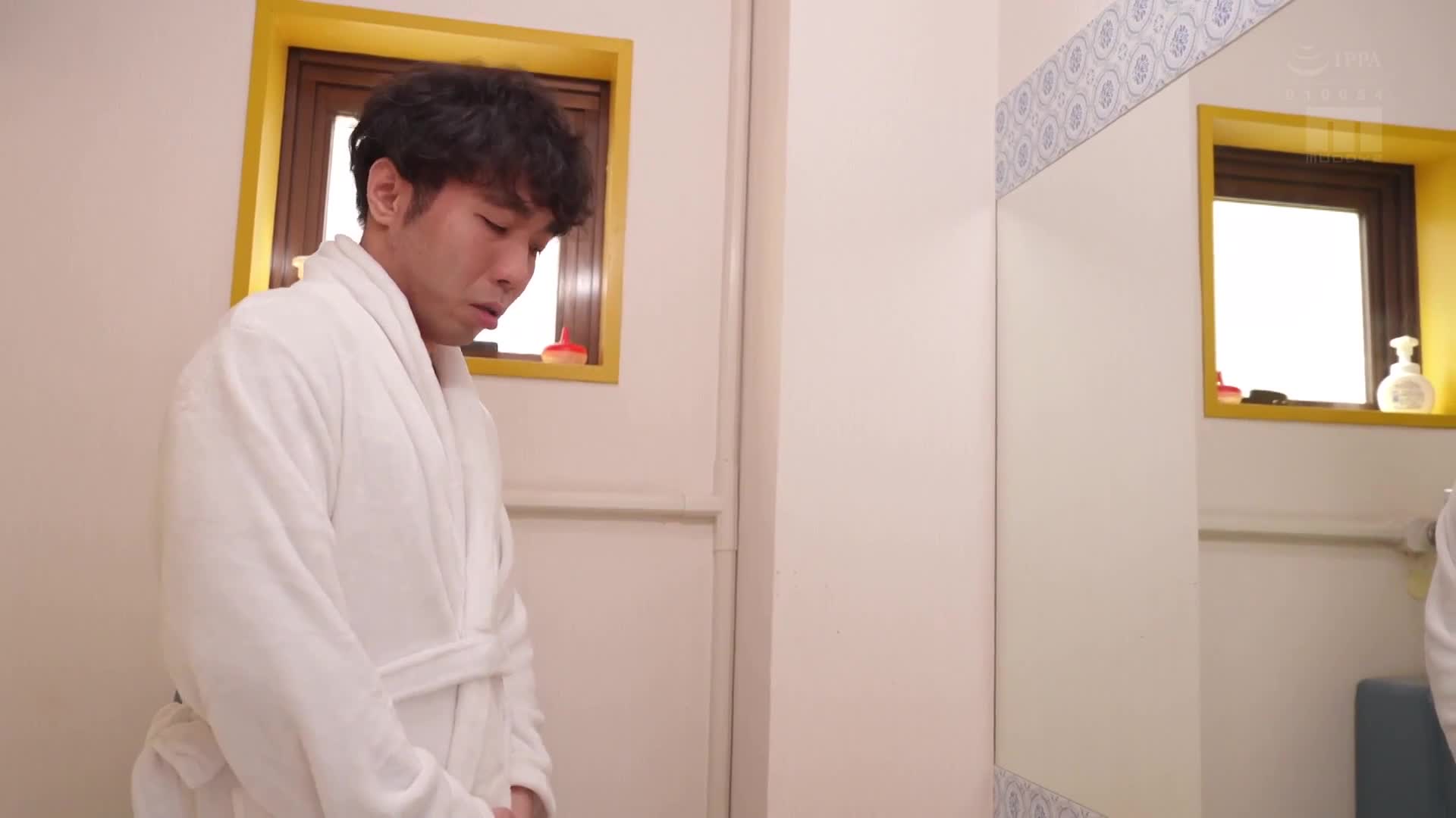 我成为纪念裸体模特的替身后，注意到了我硬梆梆膨胀的阴茎，一位巨乳姐姐不停地在每次5分钟休息时，滴着爱液，一次又一次地让我放松下来…小野坂唯花 - AV大平台-中文字幕,成人影片,AV,国产,线上看