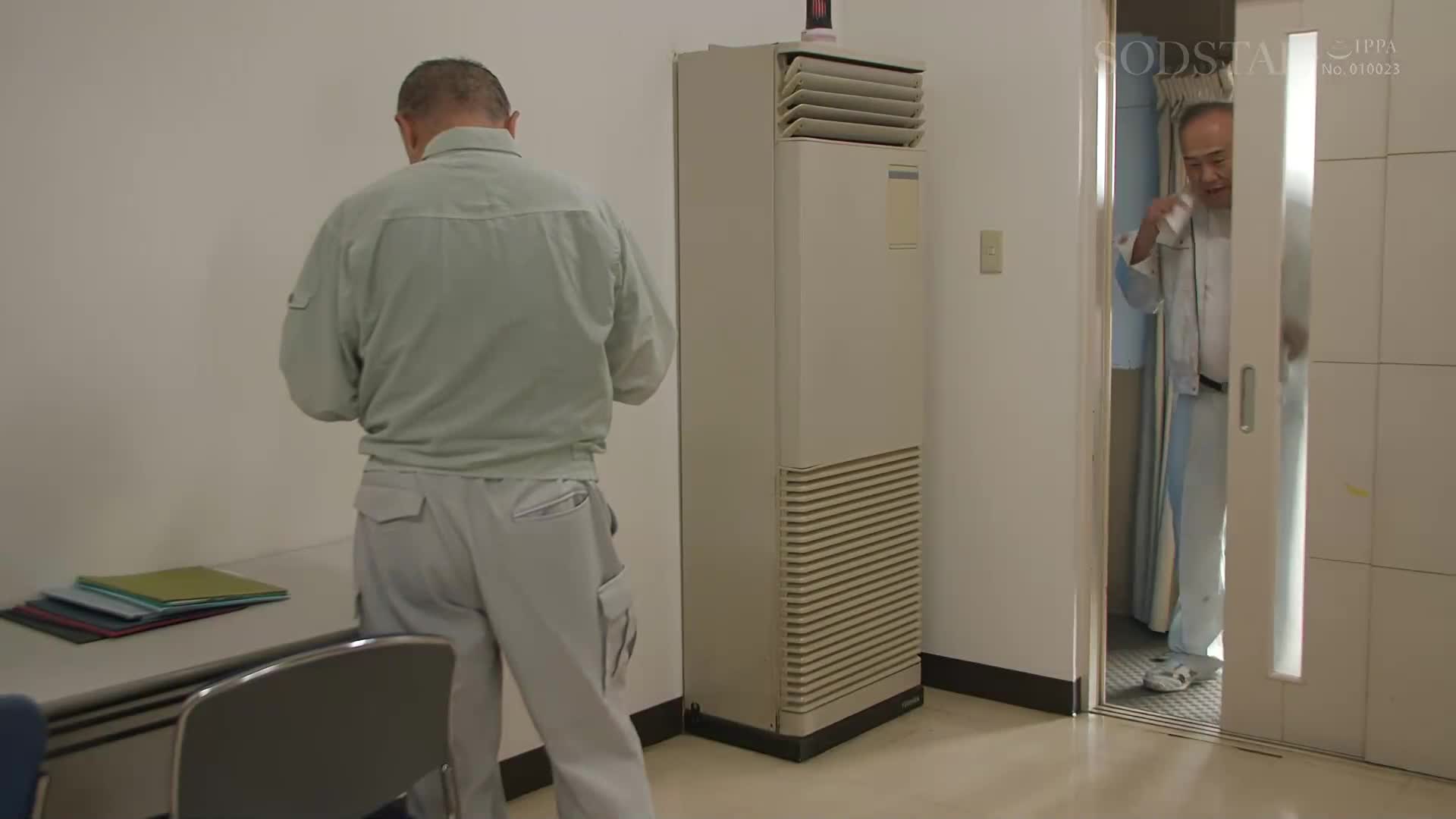 NTR During Delivery - A newlywed married woman, Manami Yano, gets scared in the car while accompanying a married veteran driver on a delivery trip. - AV大平台-Chinese Subtitles, Adult Films, AV, China, Online Streaming