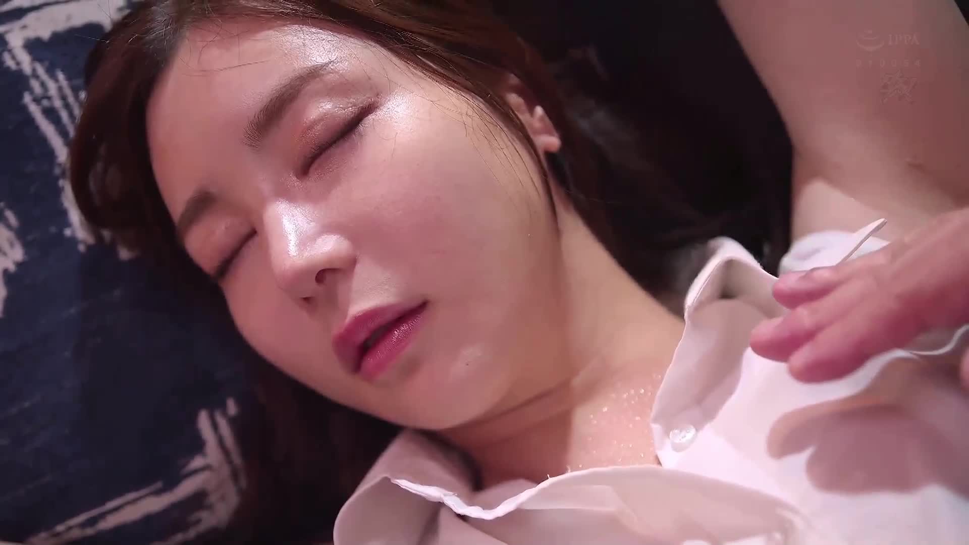 [AI Decoding Version]A torrential downpour while on a business trip, and I unexpectedly passed out drunk in front of my boss, whom I hated... We suddenly shared a room, and even after dawn, we were drenched in saliva and drenched in sweat as we continued to devour each other in creampie sexual inter... - AV大平台-Chinese Subtitles, Adult Films, AV, China, Online Streaming