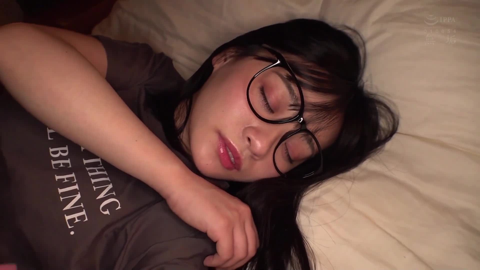 某天，我们超越了普通女性朋友的界线。从一点小恶作剧开始，我们的友情就转变成了性伴侣关系。 - AV大平台-中文字幕,成人影片,AV,国产,线上看