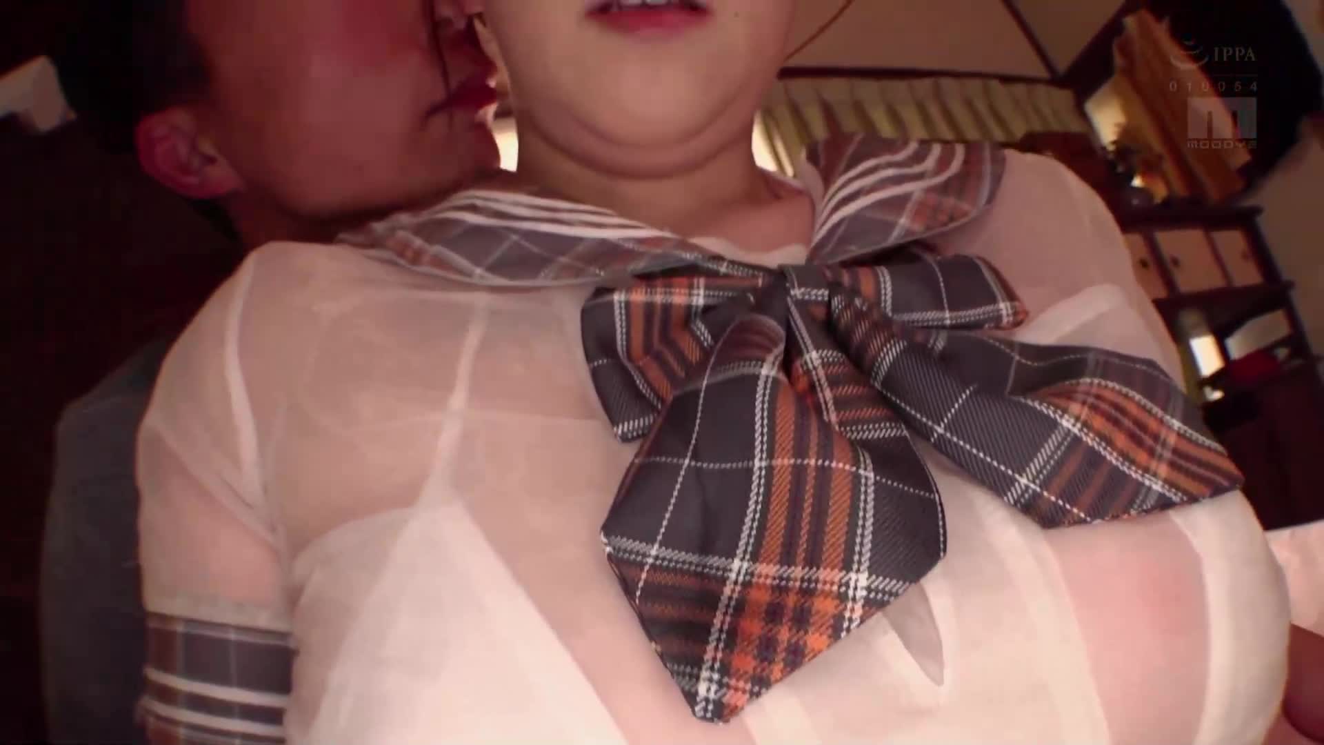 追寻父亲记忆的J罩杯爆乳女儿，在中年男人浓厚接吻下淫湿体液流淌的汗水性交记录 宫地莉央 - AV大平台-中文字幕,成人影片,AV,国产,线上看