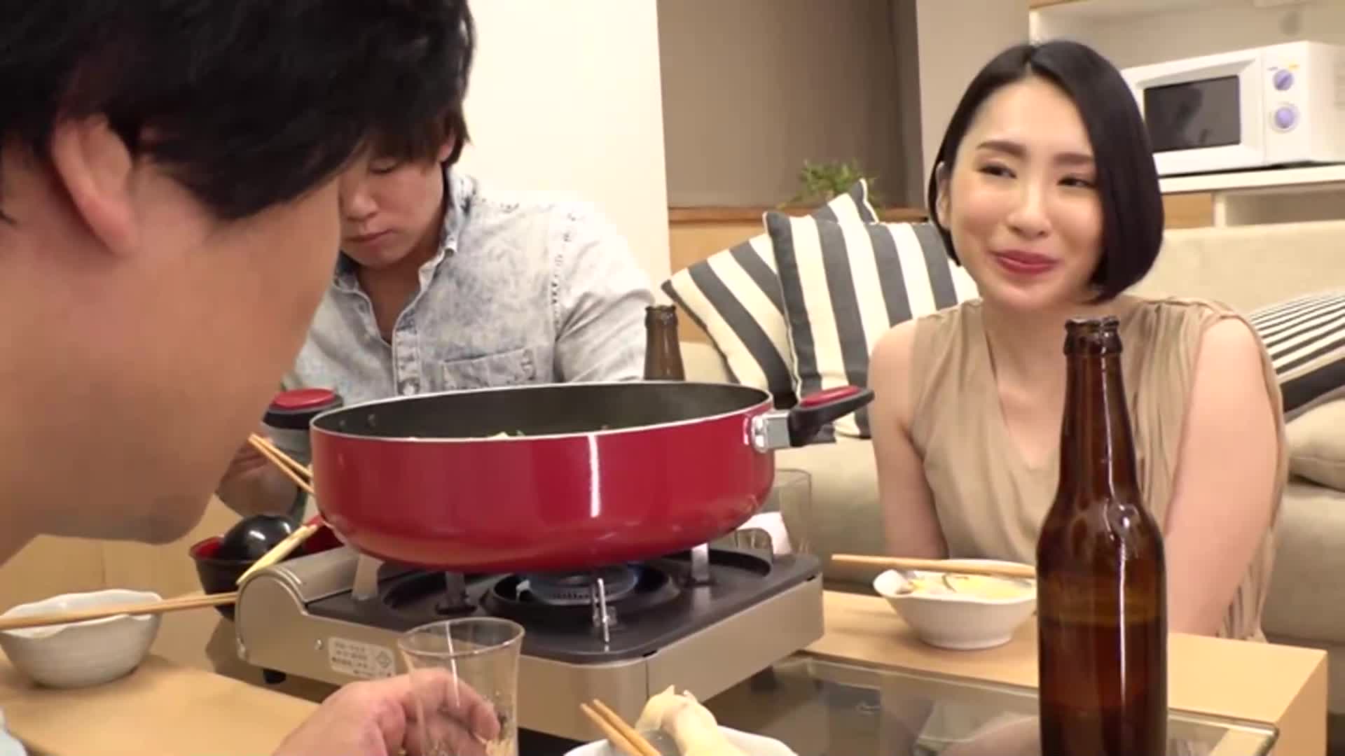 [VIP會員點播]妻子旁邊一直偷偷責備我的隔壁太太的誘惑逆NTR按摩 舞原聖 - AV大平台 - 中文字幕，成人影片，AV，國產，線上看