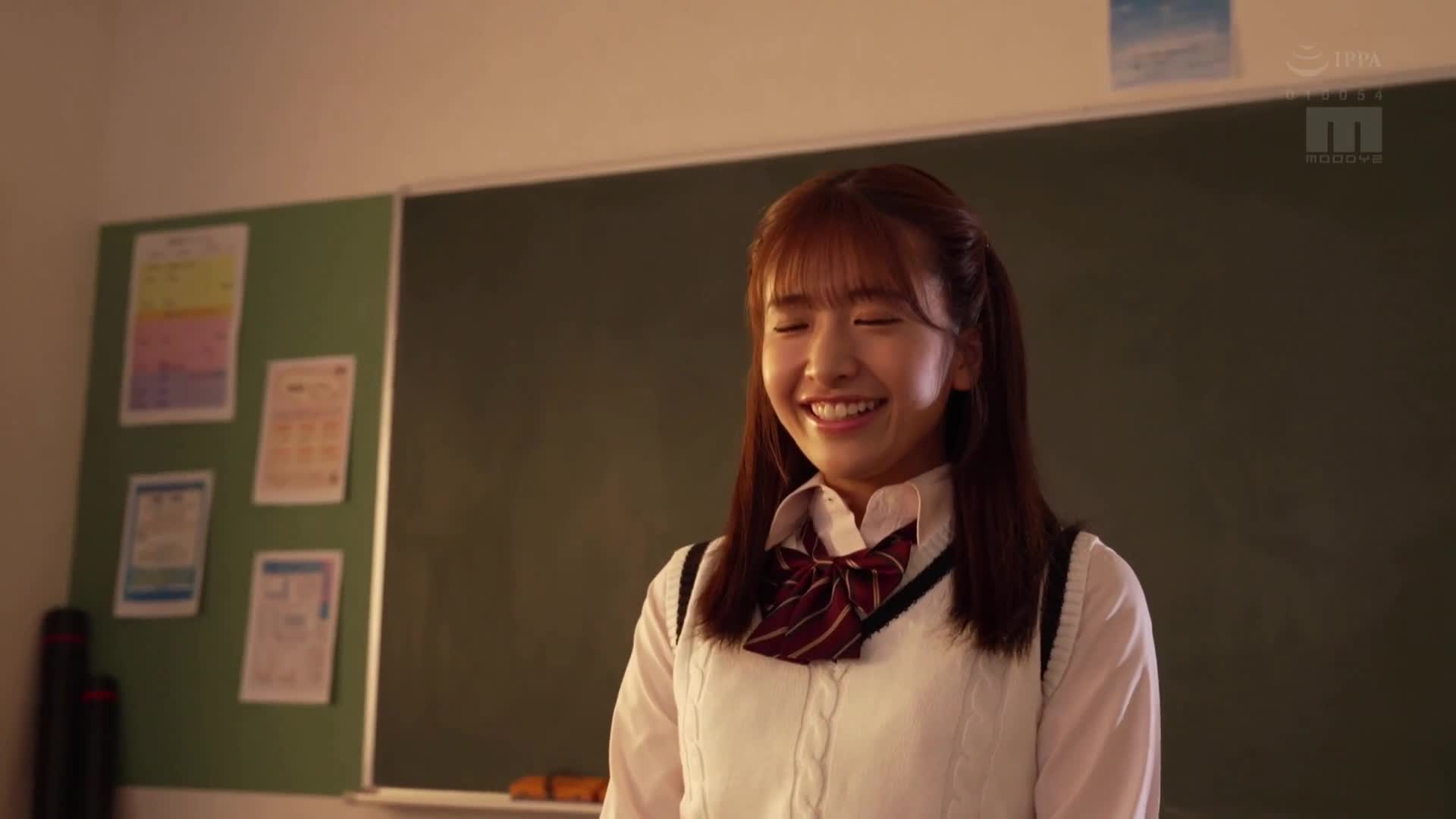 [AI解碼版]清爽的笑容和濕潤的短裙之間的反差，讓小惡魔生徒會長全力誘惑。川口櫻 - AV大平台 - 中文字幕，成人影片，AV，國產，線上看