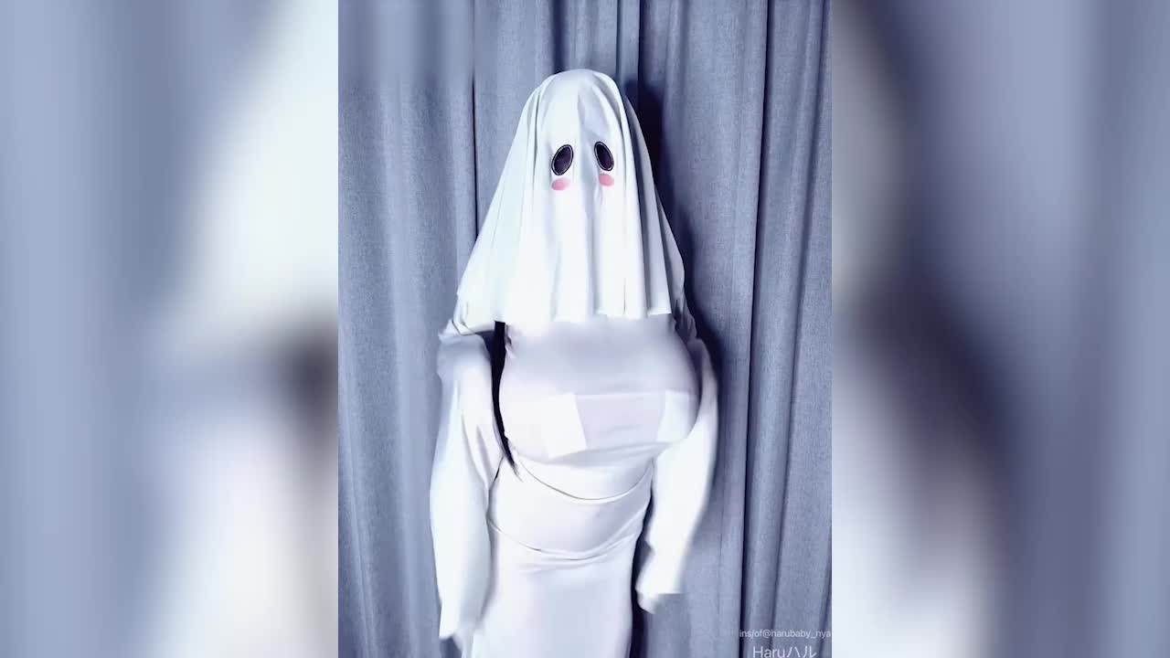 臺灣極品大奶萌妹-Haru哈嚕_蕭婷安-最新作，巨乳幽靈娘，萌妹各種姿勢抖奶秀自己的超級巨乳，再抹上精油瘋狂揉捏自己的大奶子，天生的無毛一線天嫩逼也很好看【 - AV大平台 - 中文字幕，成人影片，AV，國產，線上看