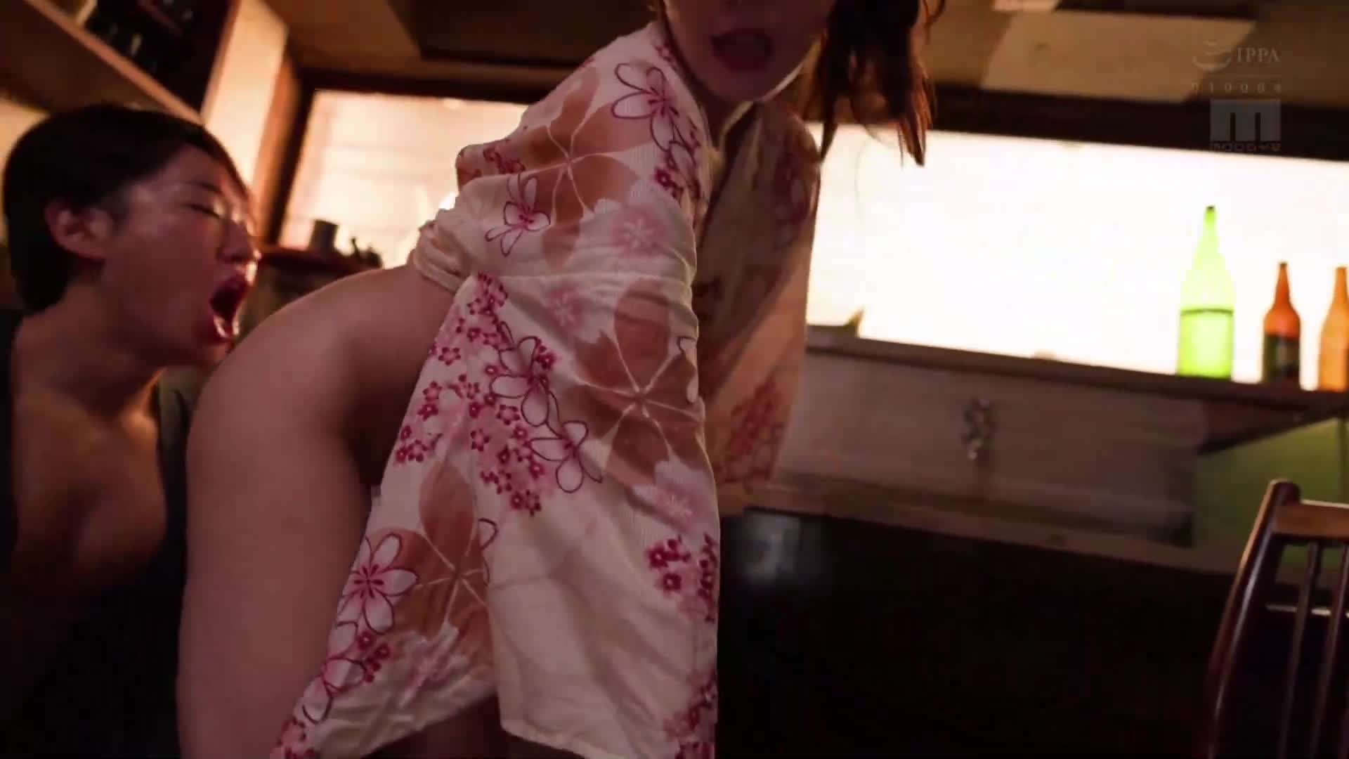 [AI解碼版]「我可以教你如何親吻呢」在地（福岡）偏遠鄉下探親時，好友的姐姐挑釁著將無法與女朋友親吻的我當成小孩子，笑著跨坐在我身上密切親吻，最後在騎乘位下11次射精。九野雛乃 - AV大平台 - 中文字幕，成人影片，AV，國產，線上看