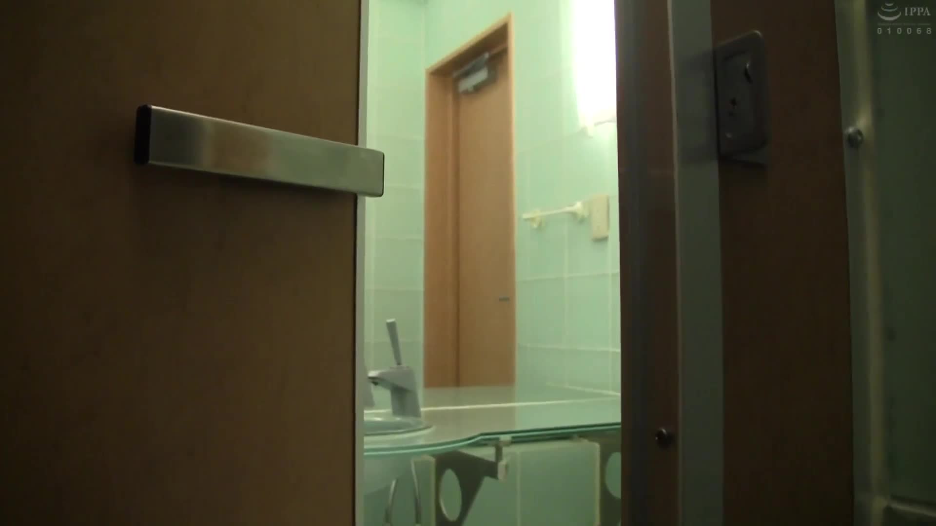 在兼職的地方遭到性騷擾，反而讓已婚的女人陷入發情狀態4小時 - AV大平台 - 中文字幕，成人影片，AV，國產，線上看