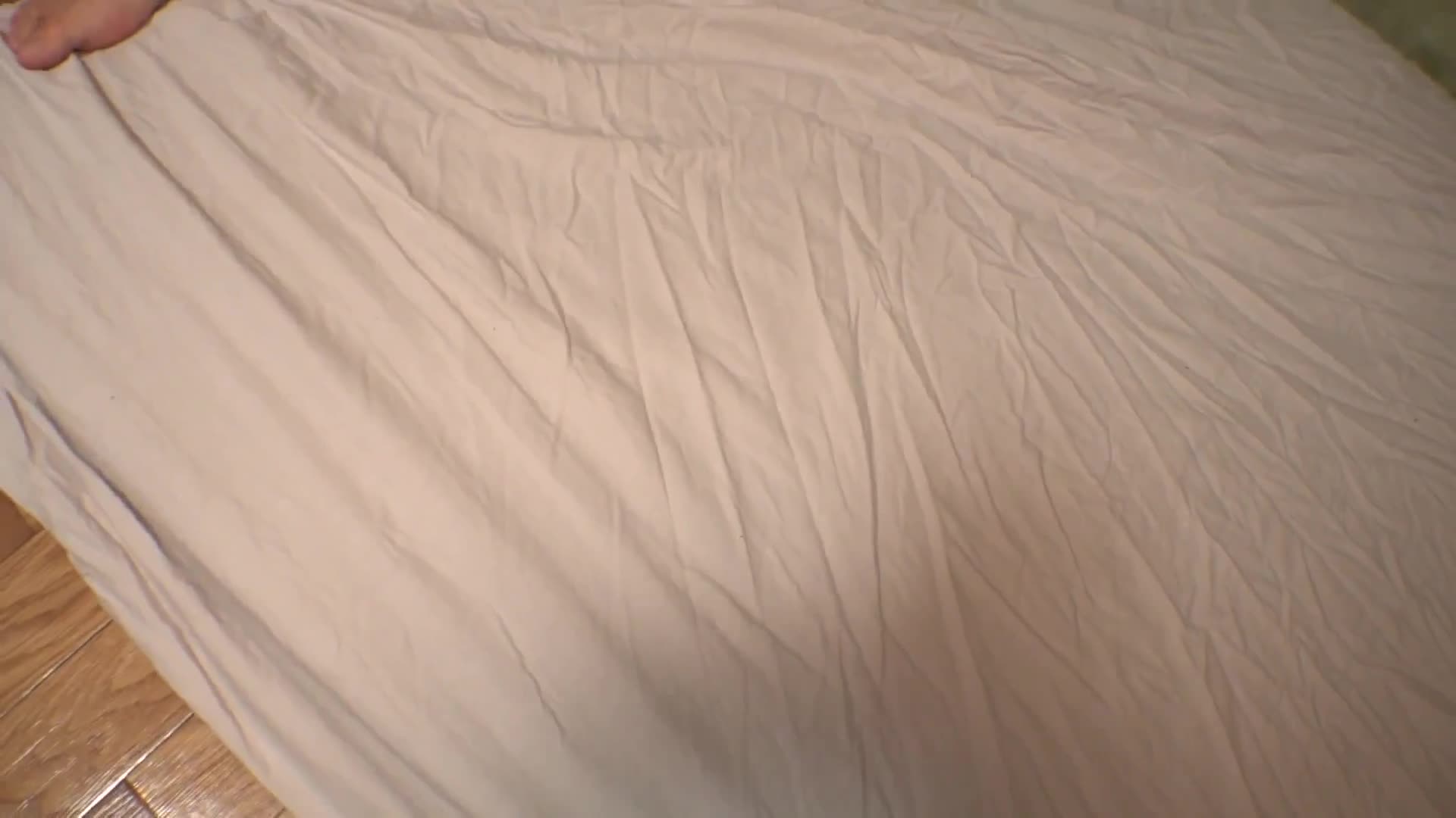 人生第二次的偷拍。學區第一美術學生的私服打扮果然成熟又依然第一！ 五芭 - AV大平台 - 中文字幕，成人影片，AV，國產，線上看