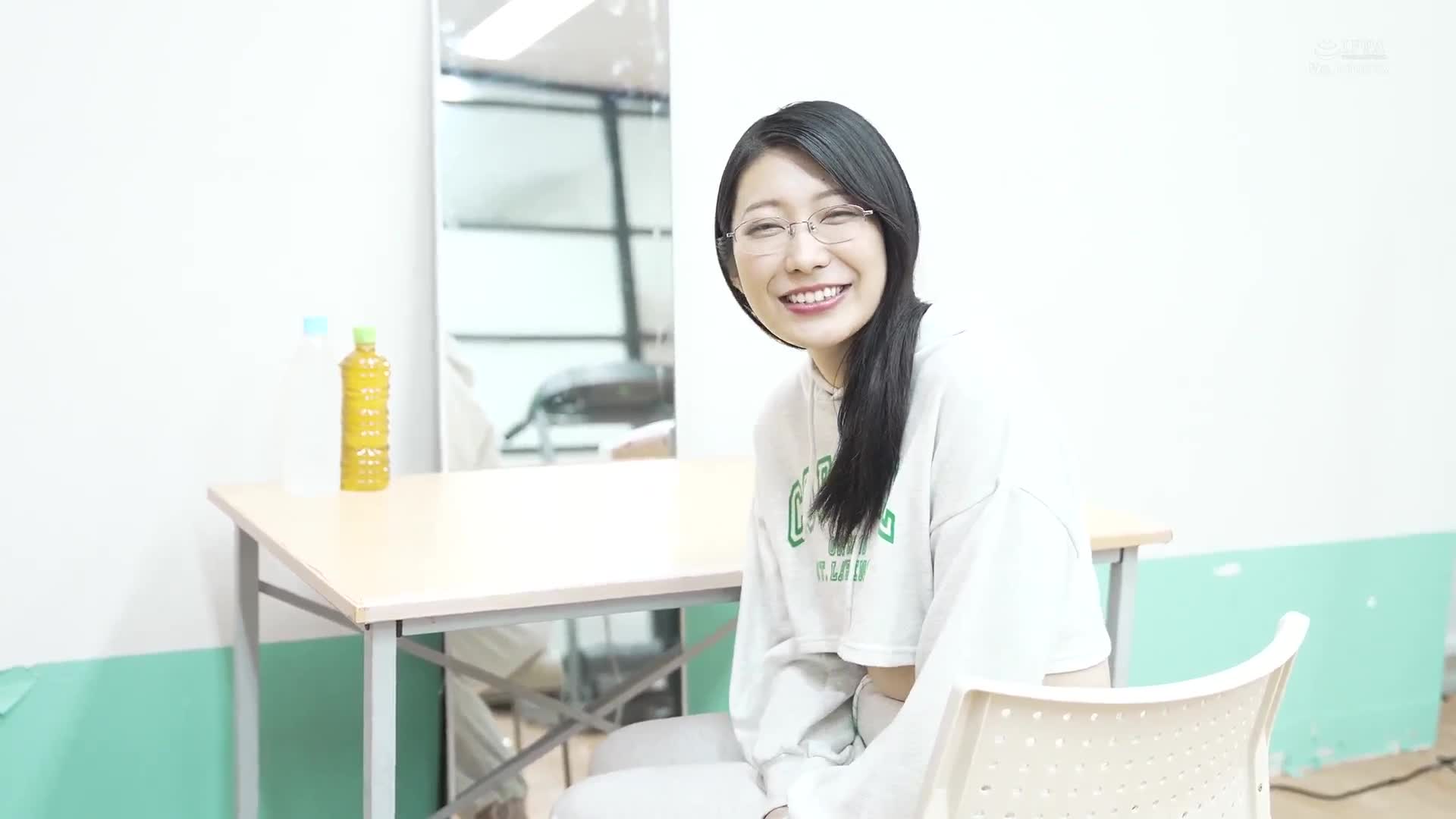 從開始健身後，秘書的陰道變得更容易濕潤。守屋芳乃 - AV大平台 - 中文字幕，成人影片，AV，國產，線上看