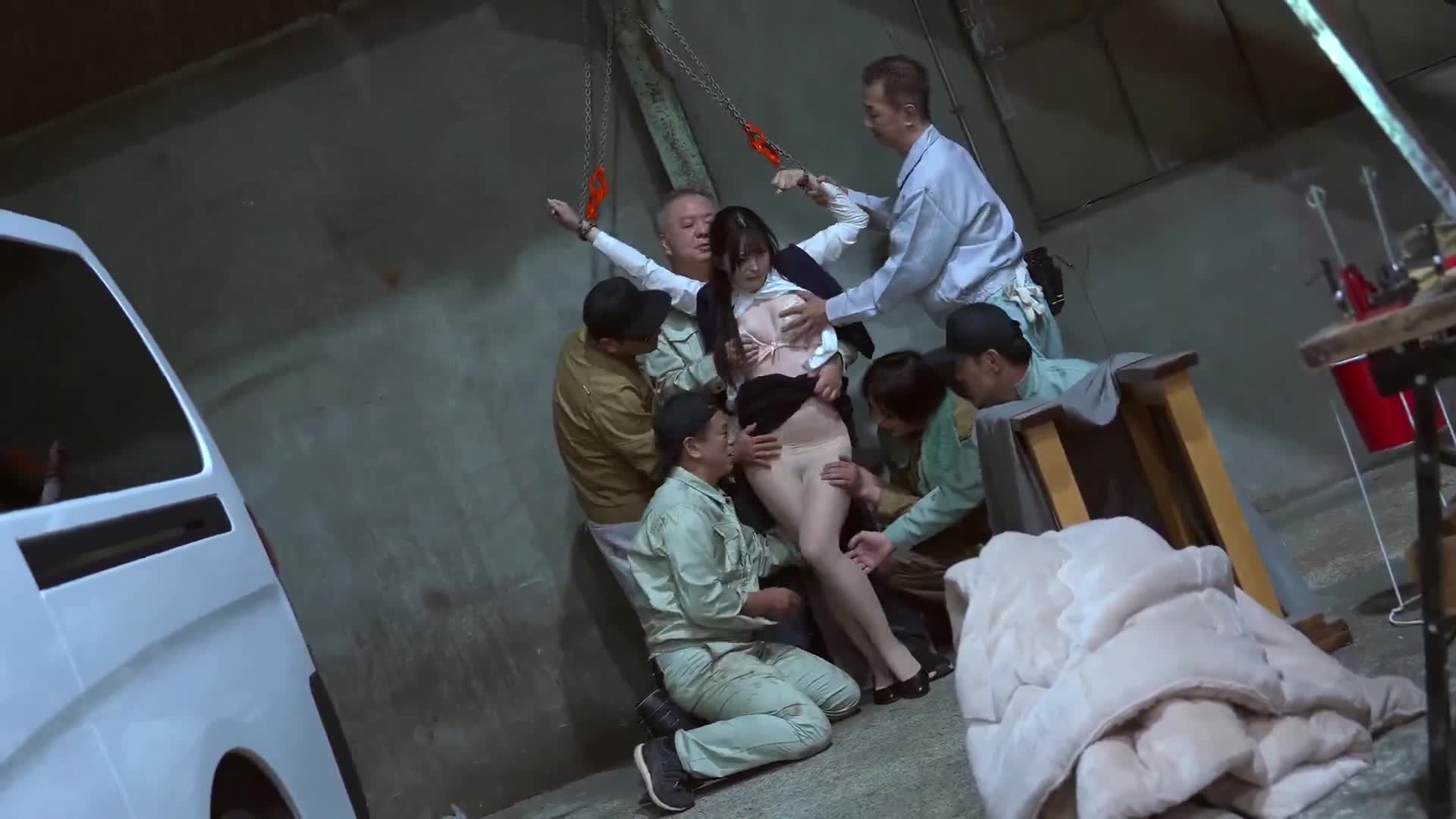 蕩婦螞蟻地獄傳染⇒集體獸慾激增！在永遠無法逃脫的男人領地裡，被汗流浹背的上班族「玩弄生雞巴」的職業女性——上班族B版 - AV大平台 - 中文字幕，成人影片，AV，國產，線上看