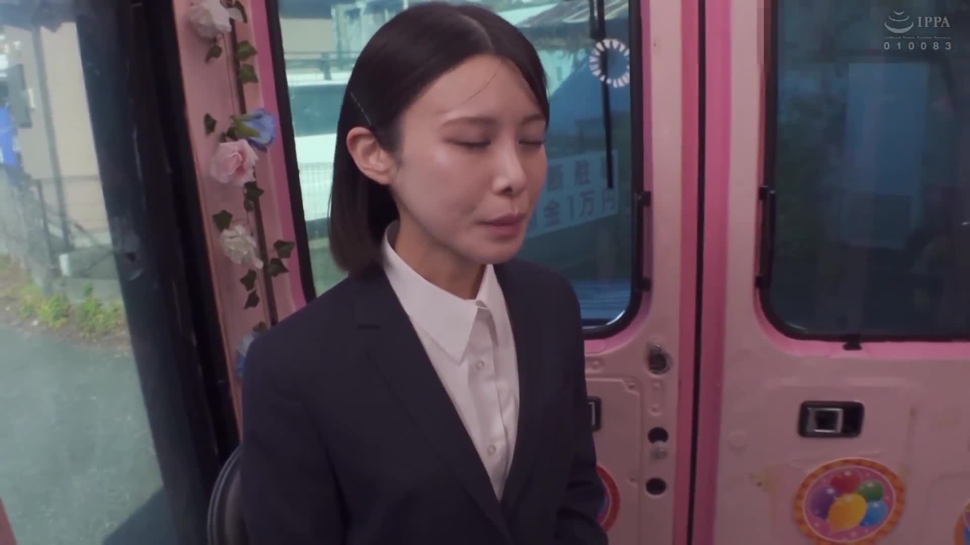 一般男女監控AV × 魔術鏡便合作企劃 就業婦女大生爭取大型企業實習 吞吞吐吐口交面試！3 在質疑中無法言語的大量口內射精，導致精液四處流！在激烈面試中，將巨大陽具插入火熱的JD私處，讓精液淹沒一切！所有人內射... - AV大平台 - 中文字幕，成人影片，AV，國產，線上看