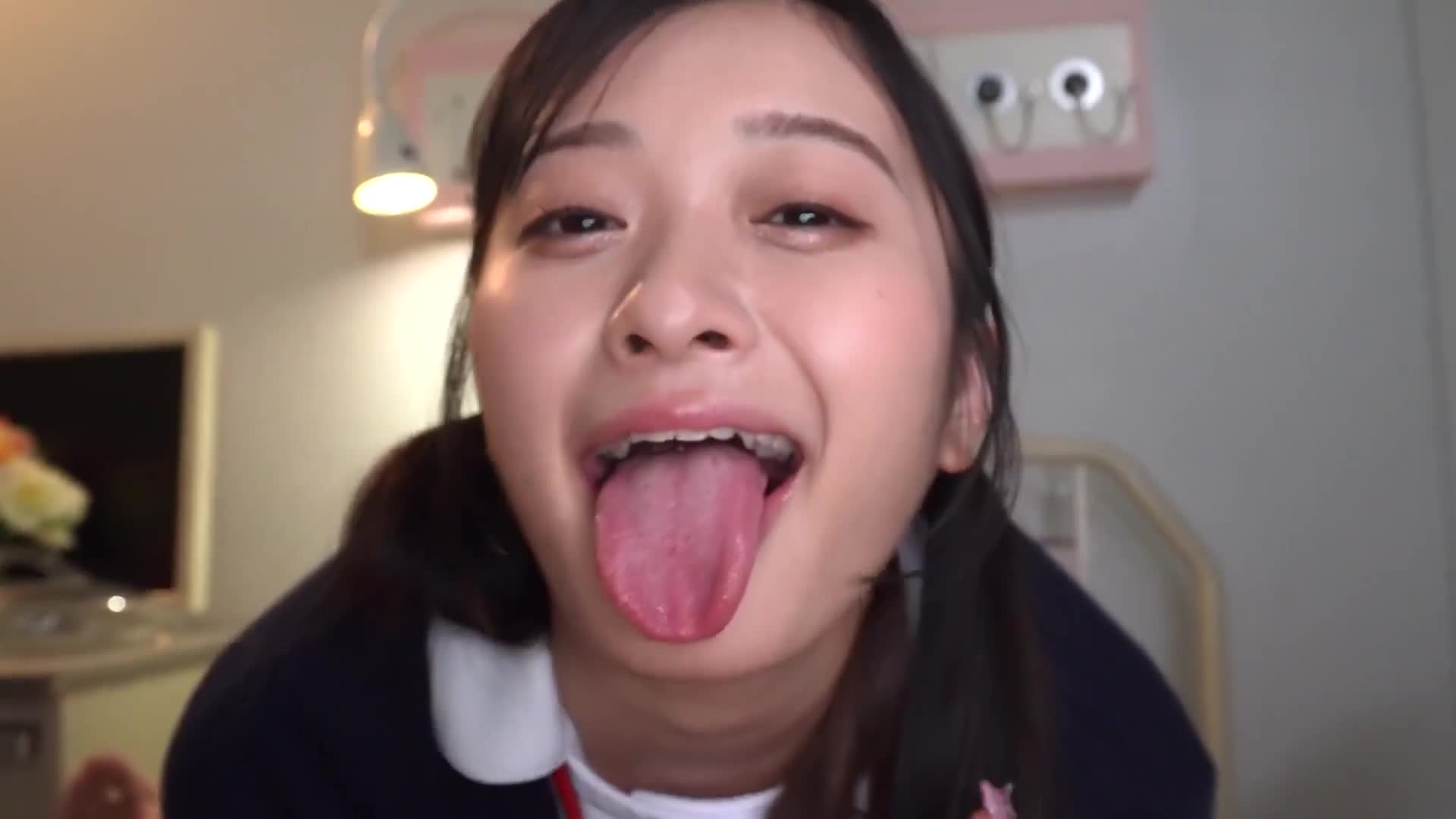 群狀的痴女護士舔肛讓屁眼不停抽搐 騎乘椅子大量失禁高潮！真實69肛門口交護士讓你爽翻天的大屁股天使花守夏歩 - AV大平台 - 中文字幕，成人影片，AV，國產，線上看