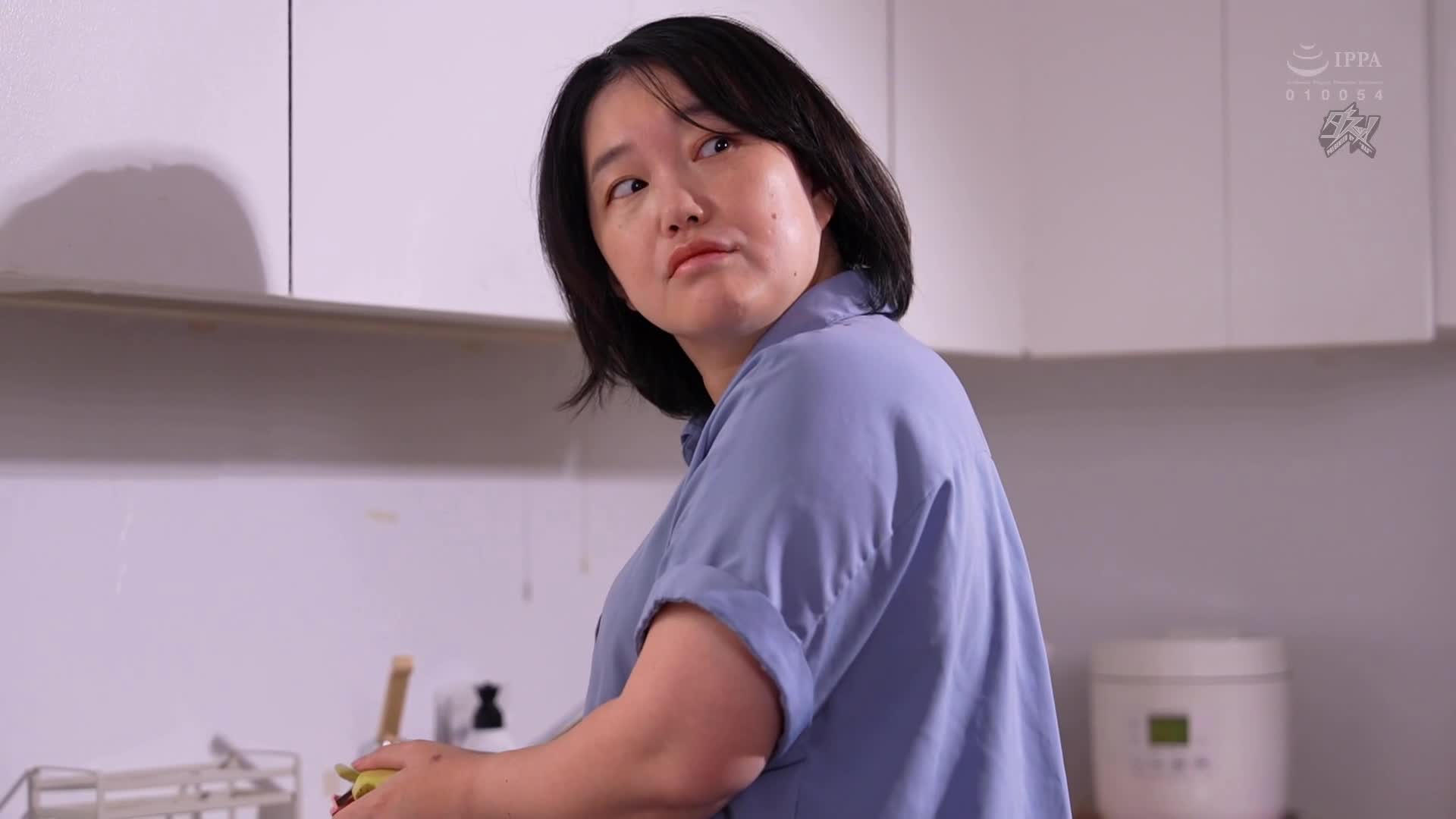 [AI解碼版]彼此了解彼此的美魔女媽媽朋友，在箱中相遇，發展秘密不倫。木下日葵 - AV大平台 - 中文字幕，成人影片，AV，國產，線上看